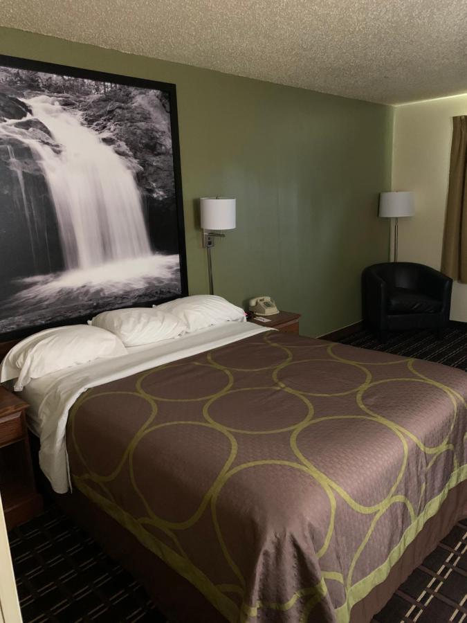Queen Room - Non-Smoking at Super 8 by Wyndham Watertown WI