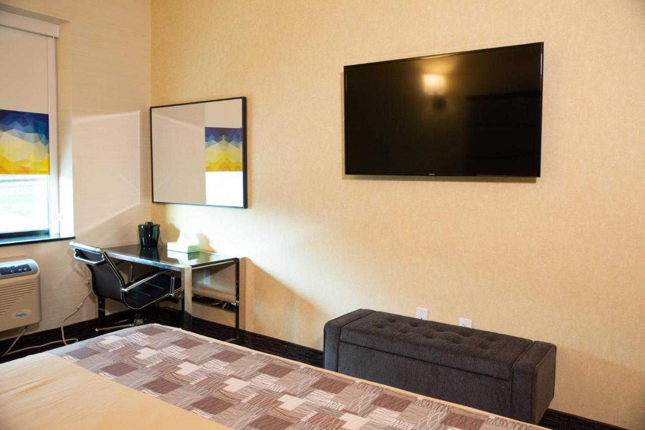  | 7 Days Hotel