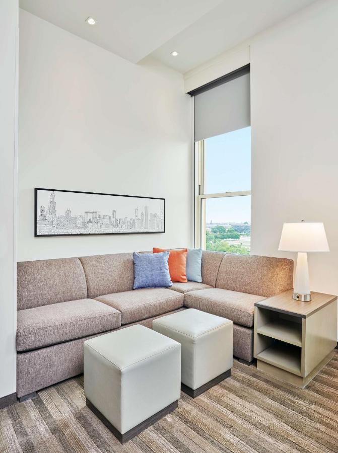 King Suite at Hyatt House Chicago Medical/University District