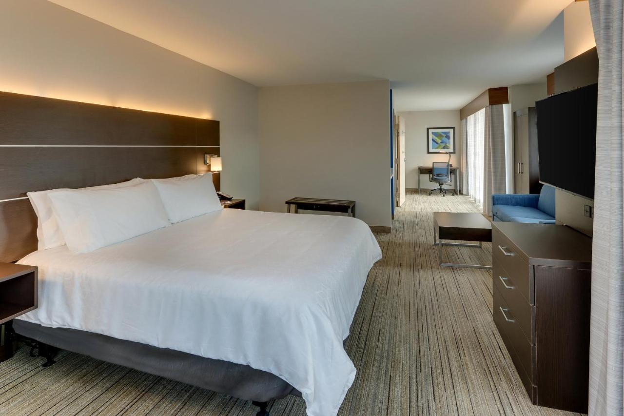 King Suite with Sofa Bed - Non-Smoking at Holiday Inn Express & Suites Corbin by IHG