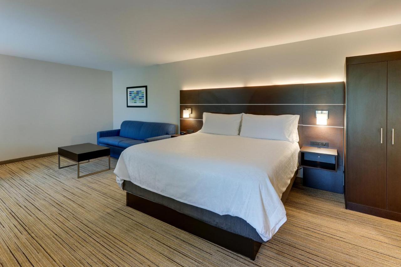 King Suite with Sofa Bed - Non-Smoking at Holiday Inn Express & Suites Corbin by IHG