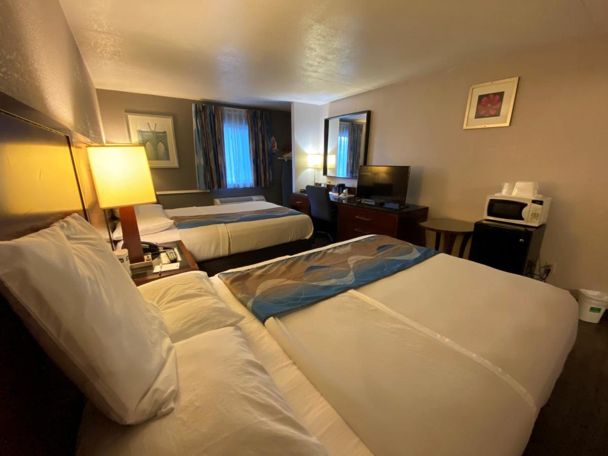 Double Room with Two Double Beds - Non-Smoking at Travelodge Inn & Suites by Wyndham Albany