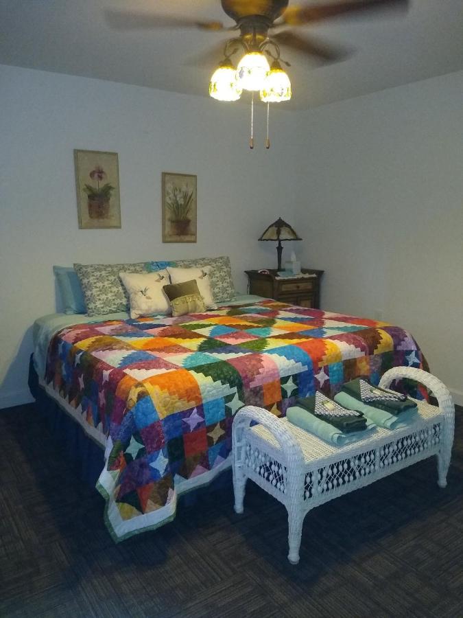 | Pearl Island B & B