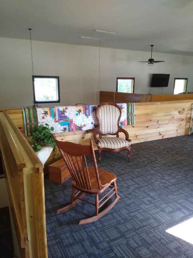 | Pearl Island B & B