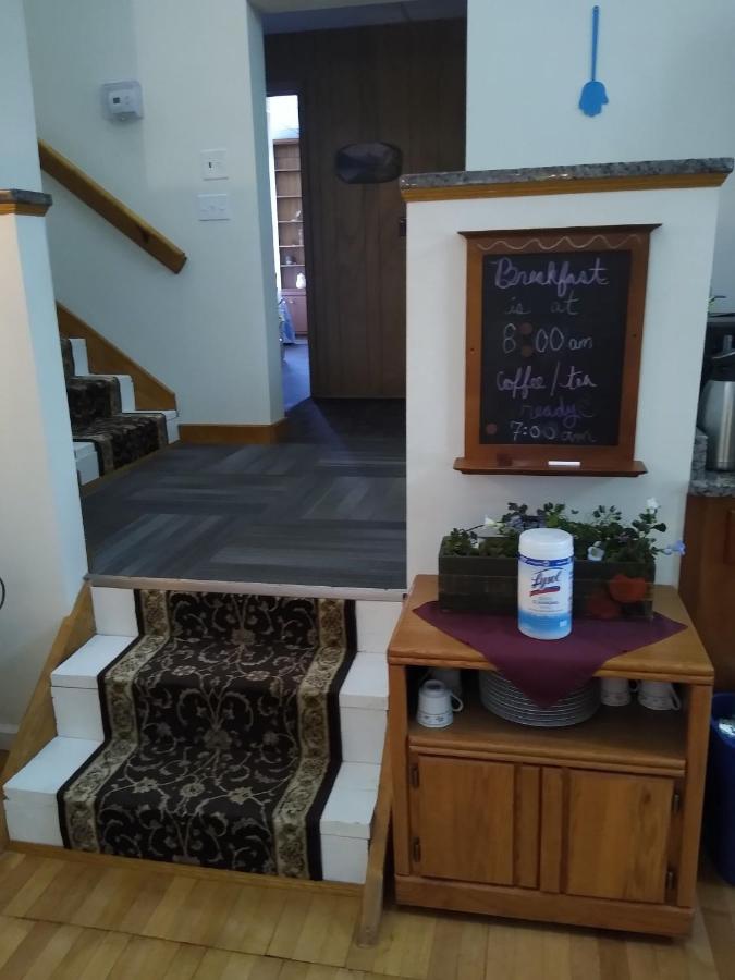 | Pearl Island B & B