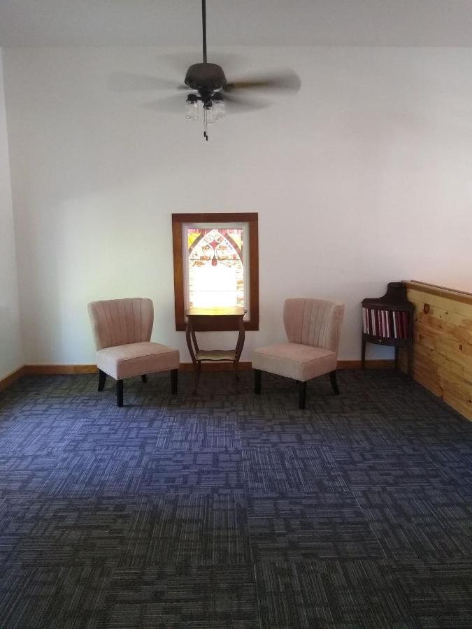 | Pearl Island B & B