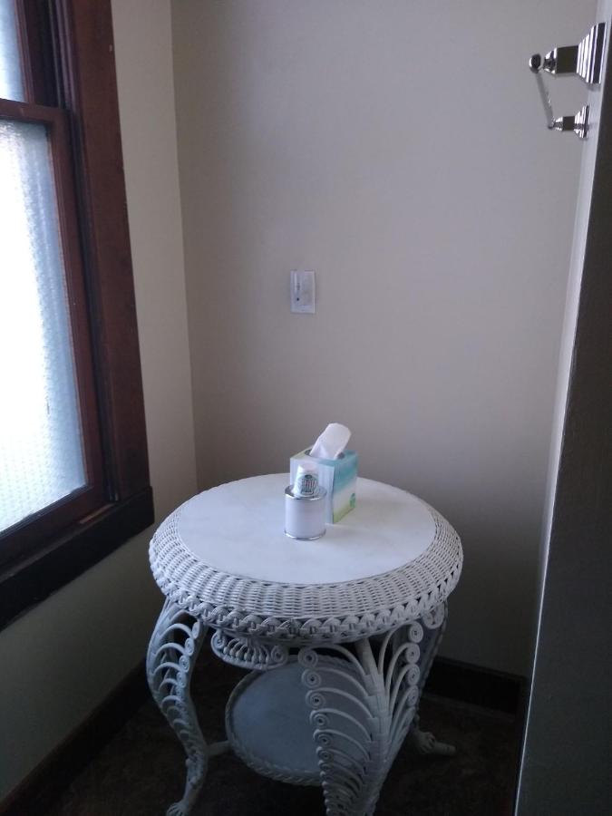  | Pearl Island B & B