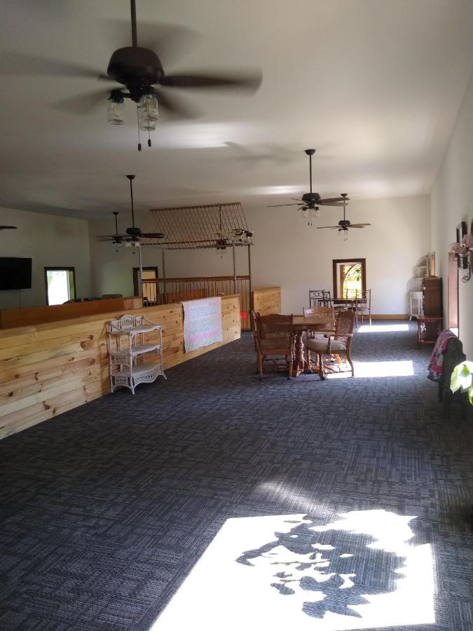 | Pearl Island B & B