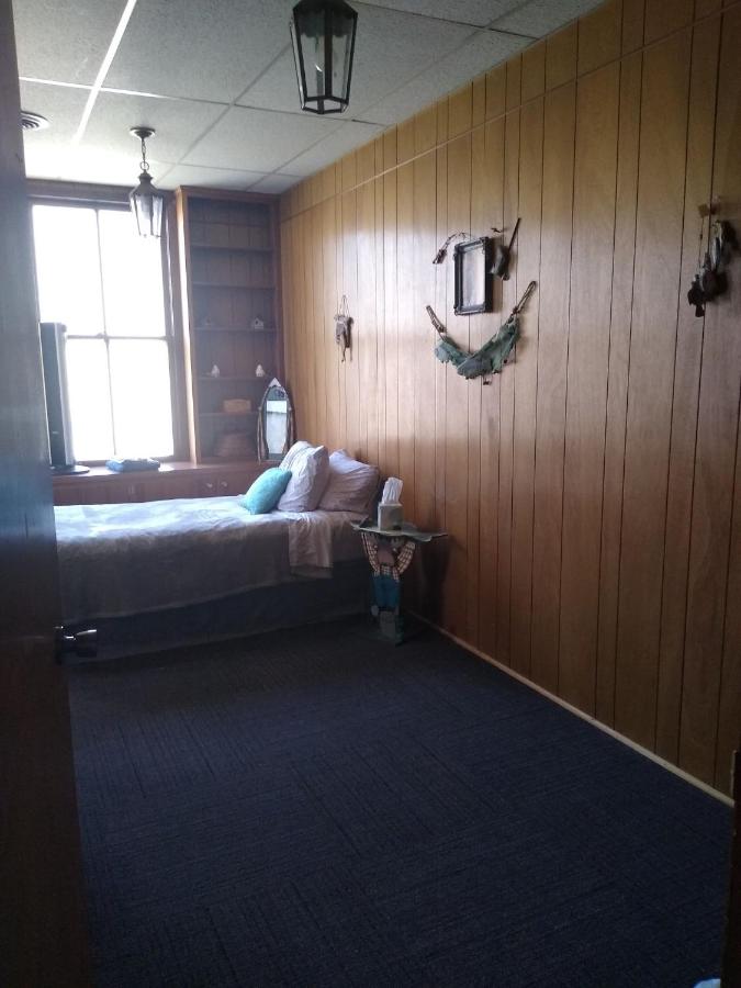 | Pearl Island B & B