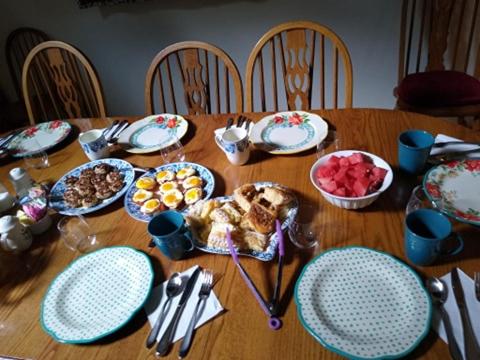| Pearl Island B & B