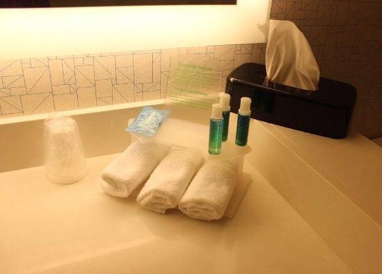 | Monahans Country Inn