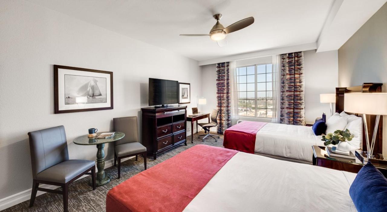 | Ayres Suites Mission Viejo