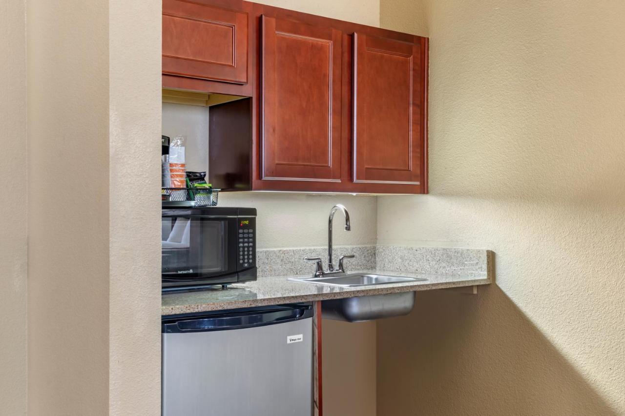 King Suite - Accessible/Non-Smoking at Comfort Suites Waco North - Near University Area