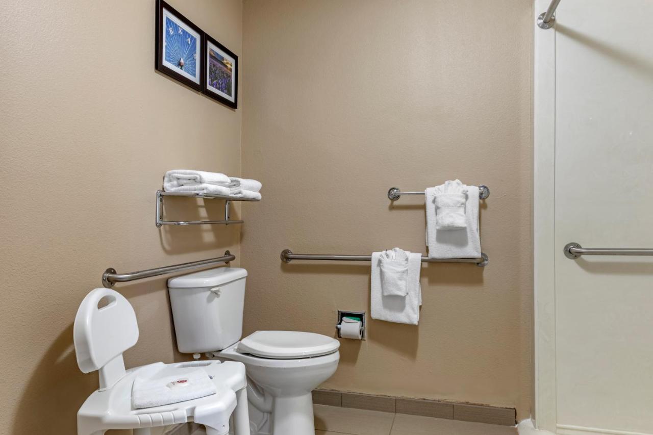 King Suite - Accessible/Non-Smoking at Comfort Suites Waco North - Near University Area