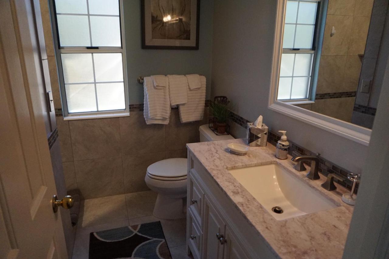 | Harvest House Bed and Breakfast