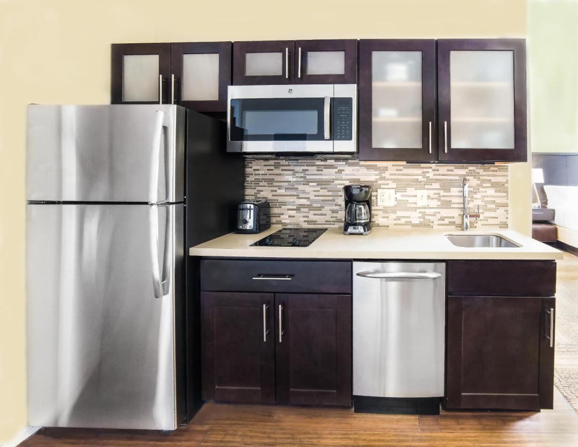 King Studio Suite - Hearing Accessible/Non-Smoking at Staybridge Suites Baltimore - Inner Harbor by IHG
