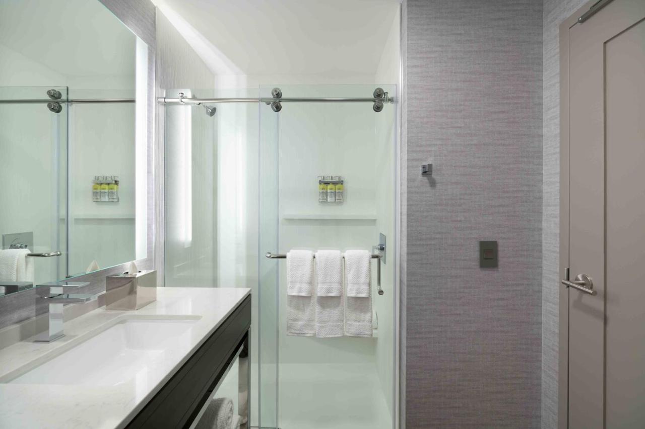 King Studio Suite - Hearing Accessible/Non-Smoking at Staybridge Suites Boston Logan Airport - Revere by IHG