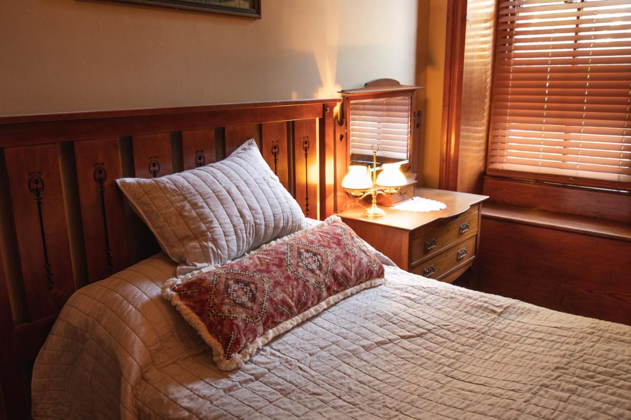  | Gifford-Risley House Bed and Breakfast