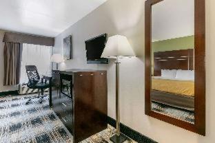 Room #108060312 at Quality Inn Cape Girardeau North