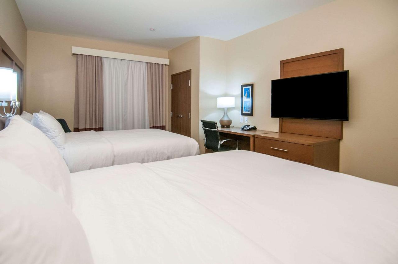 Queen Room with Two Queen Beds - Non-Smoking at Comfort Inn & Suites Downtown near University