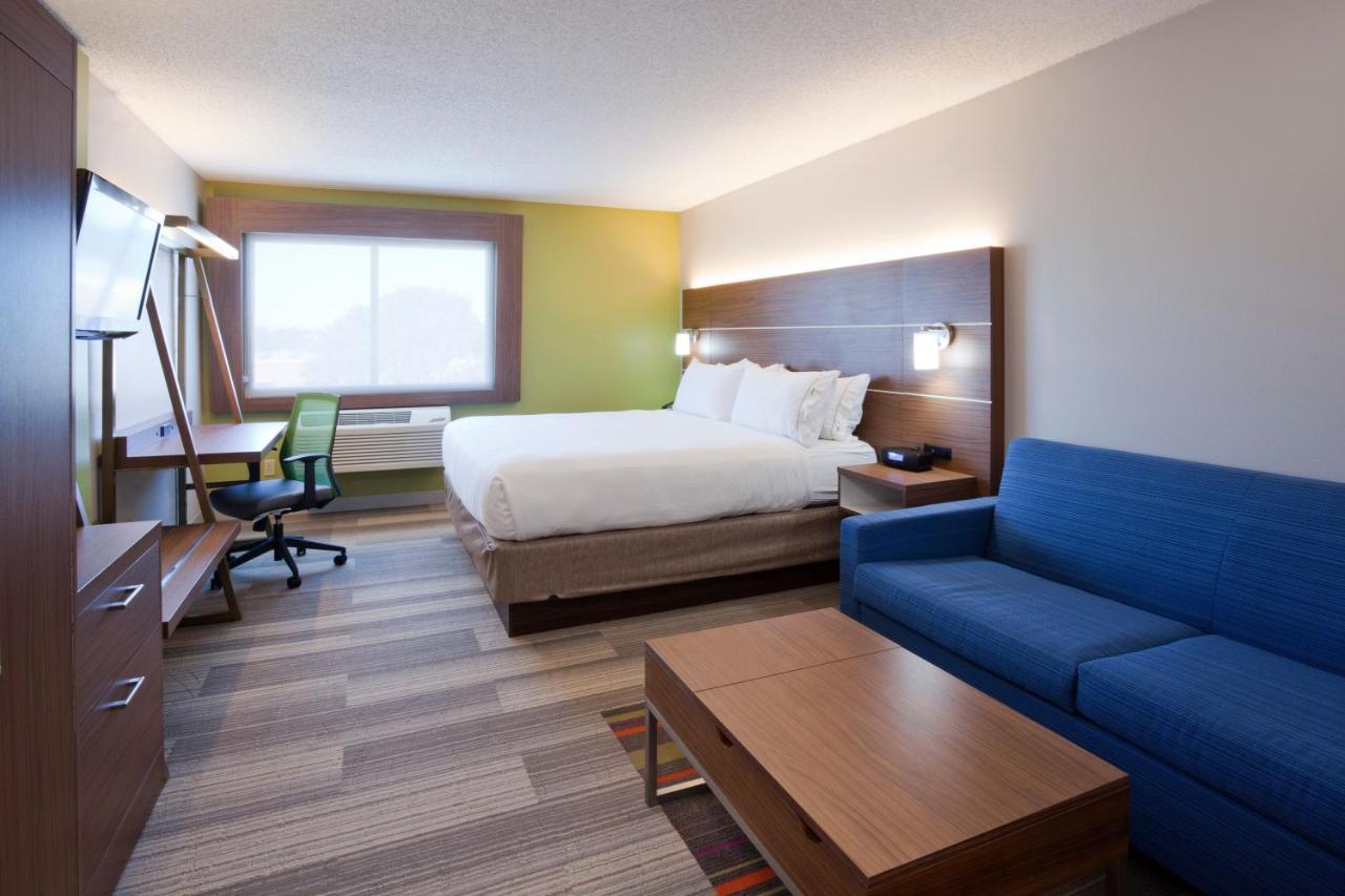  | Holiday Inn Express Hotel & Suites Minneapolis-Golden Valley, an IHG Hotel