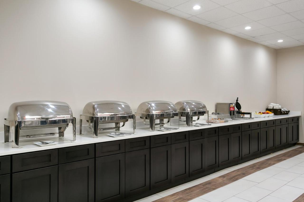 | Eisenhower Hotel and Conference Center