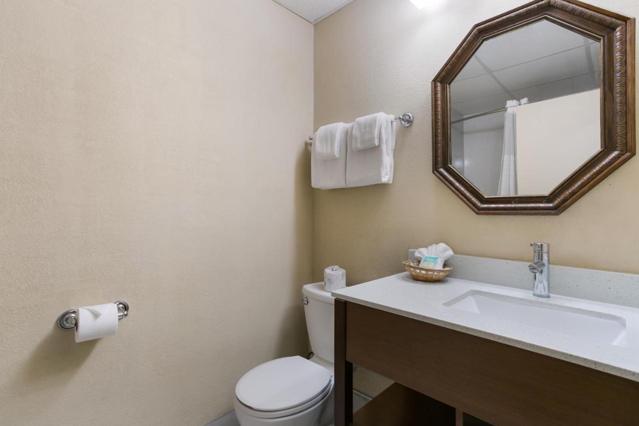 | Eisenhower Hotel and Conference Center