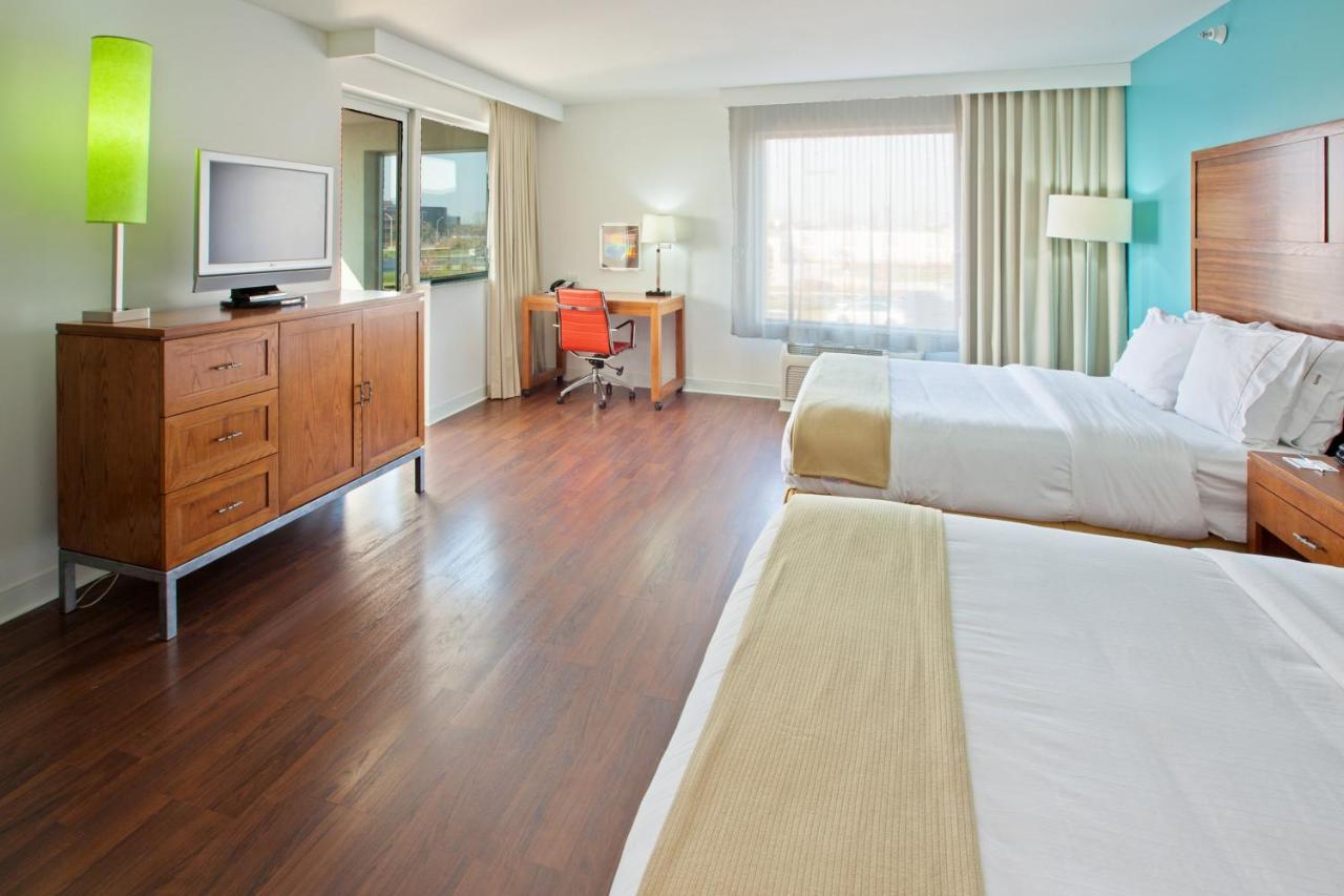 Queen Room with Two Queen Beds at Holiday Inn Express Indianapolis-Fishers by IHG