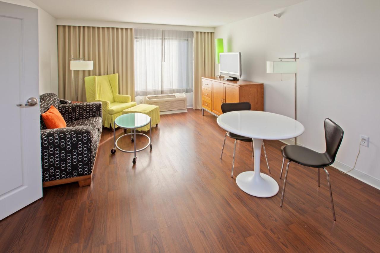 Suite with Two Rooms and Patio - Non-Smoking at Holiday Inn Express Indianapolis-Fishers by IHG