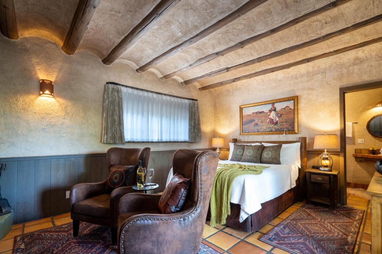 | Inn of the Turquoise Bear