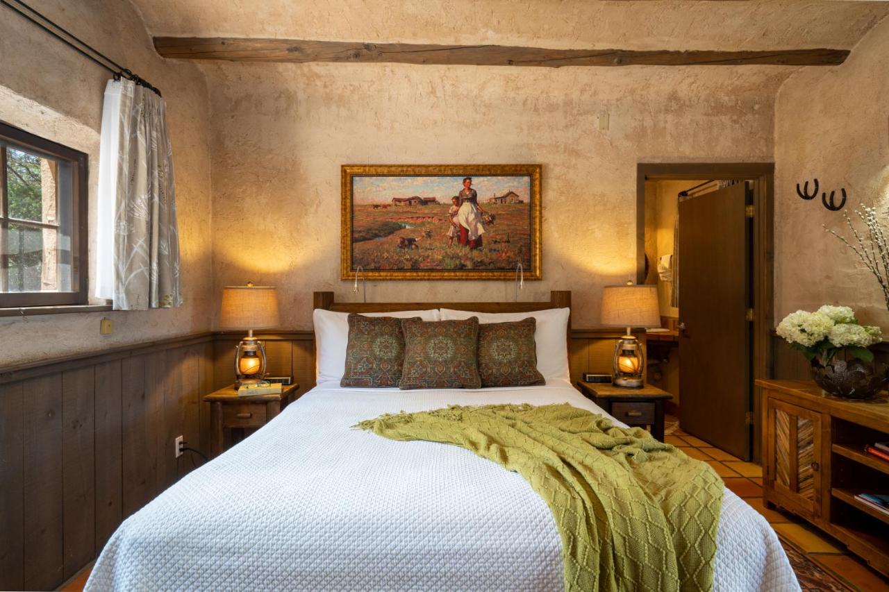 | Inn of the Turquoise Bear