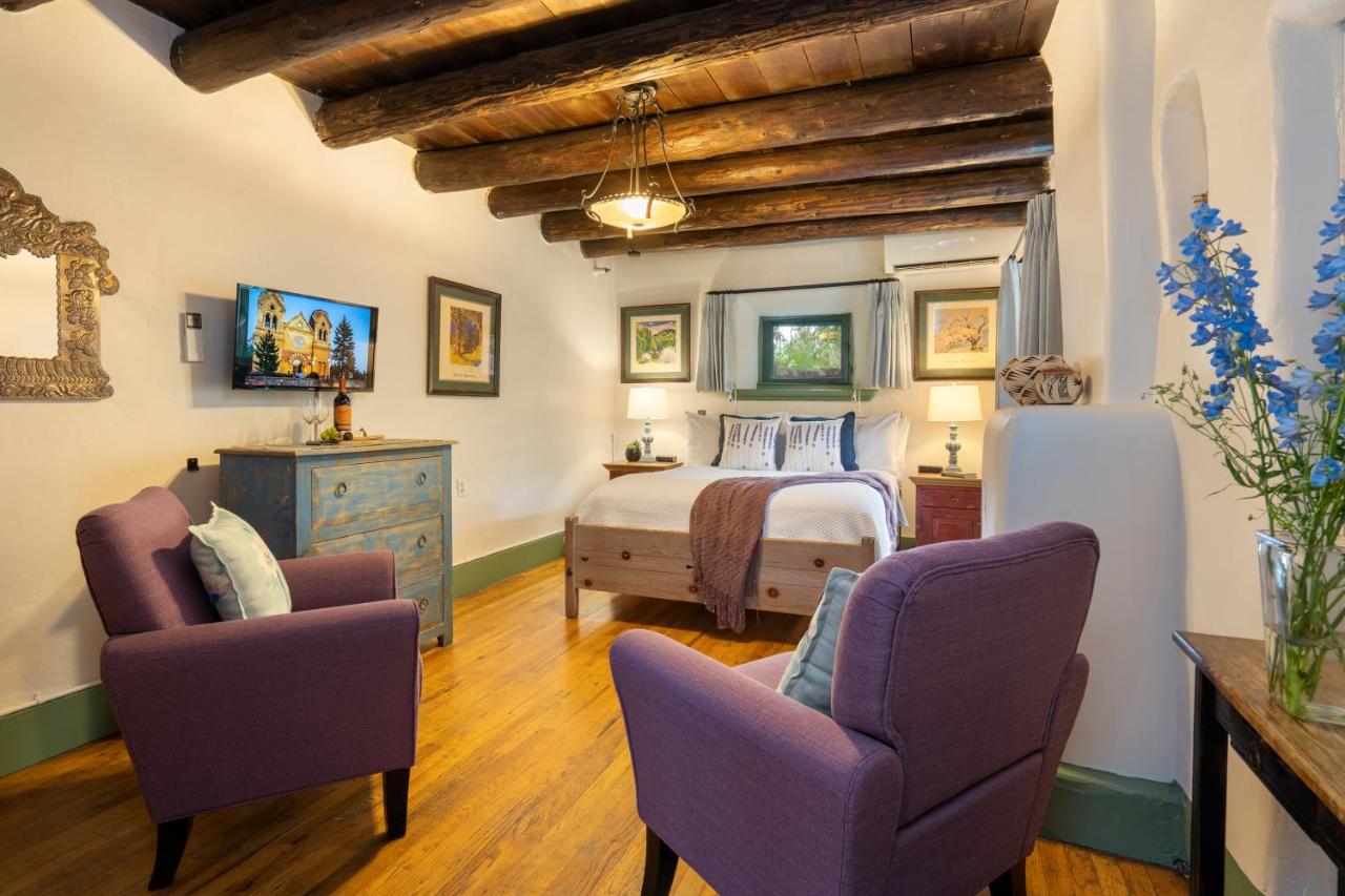 | Inn of the Turquoise Bear