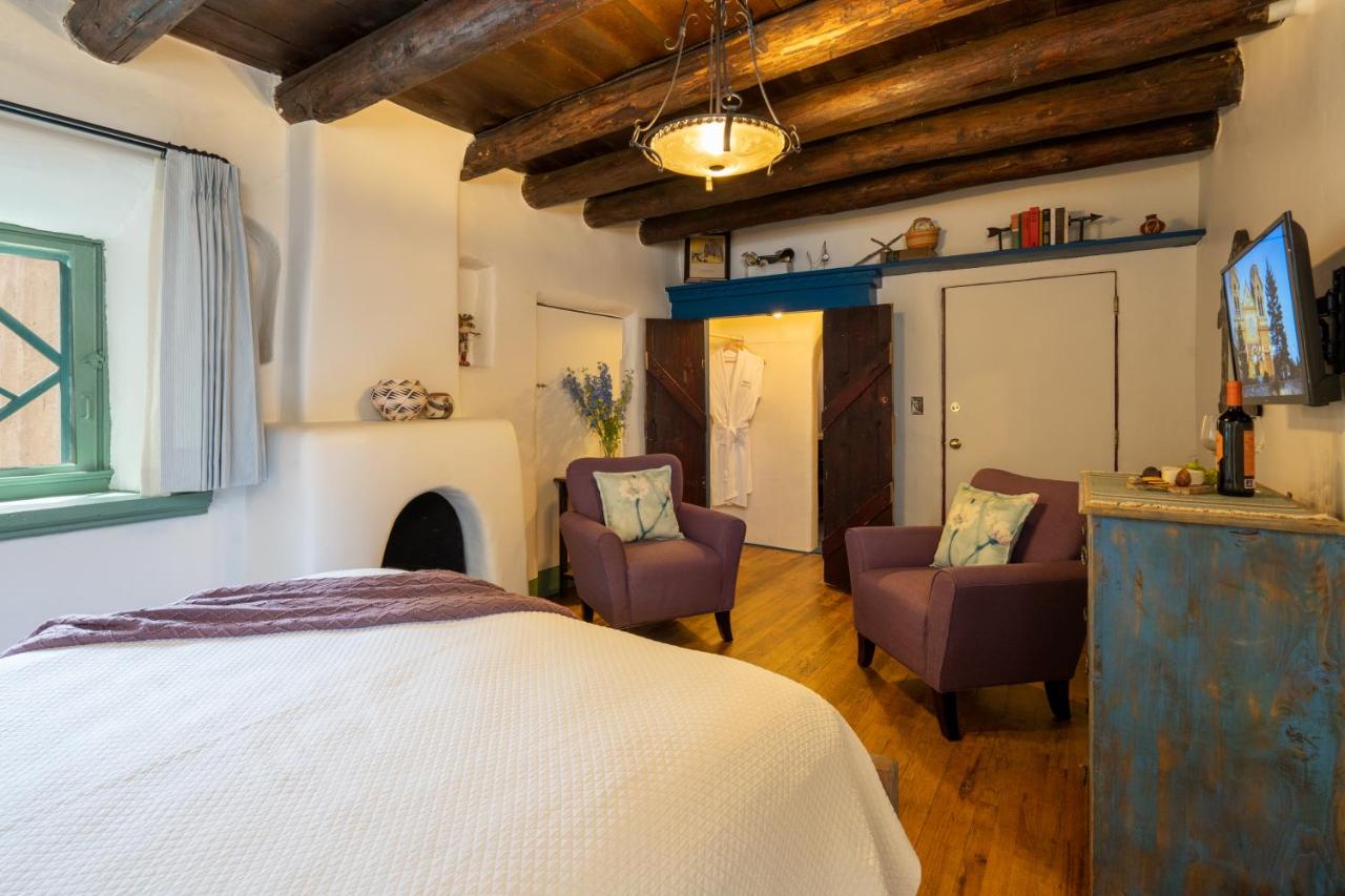 | Inn of the Turquoise Bear