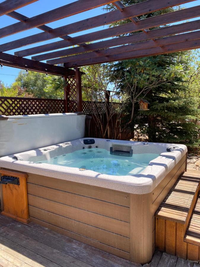 | Browns Canyon Inn