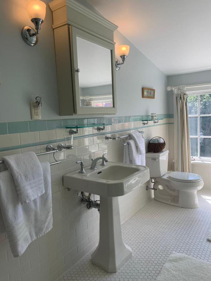 | Delano Homestead Bed and Breakfast