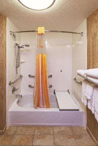 Room #26196907 at La Quinta Inn & Suites by Wyndham Edmond