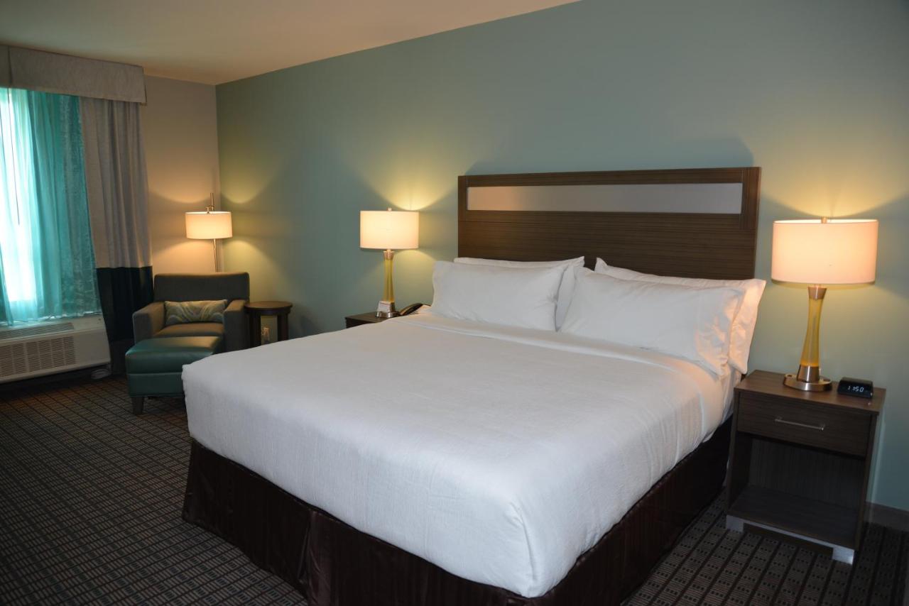 Suite - Disability Access/Hearing Accessible at Holiday Inn Beaumont East - Medical Ctr Area by IHG