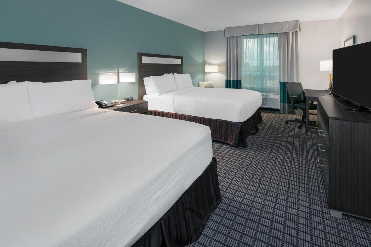 Suite - Disability Access/Hearing Accessible at Holiday Inn Beaumont East - Medical Ctr Area by IHG