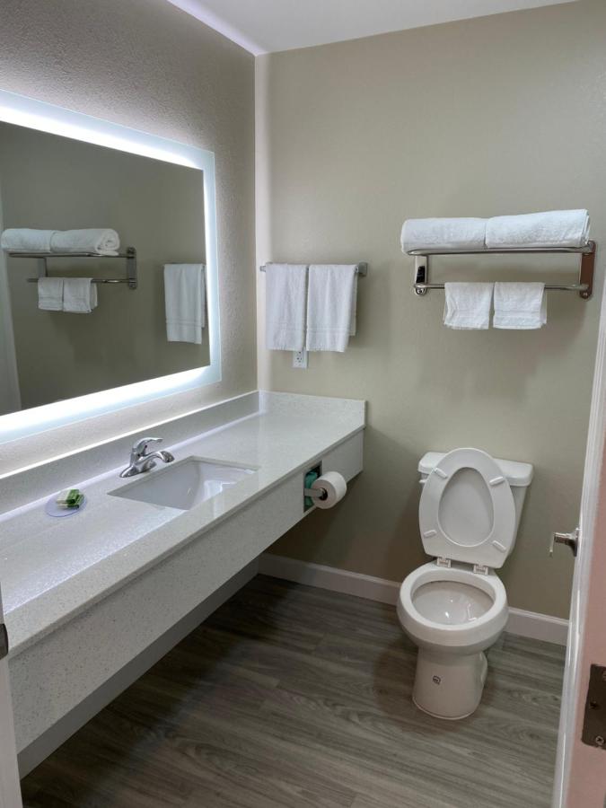 Budget Double Room at Hotel DeSoto