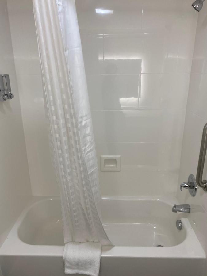 Budget Double Room at Hotel DeSoto