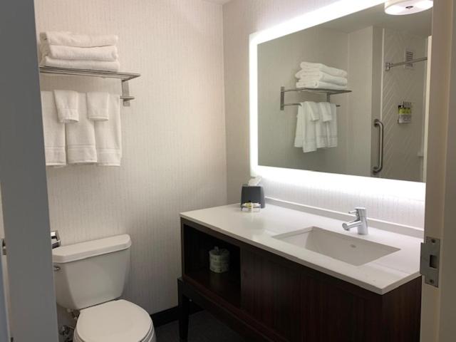 | Holiday Inn - Cheshire - Southington, an IHG Hotel