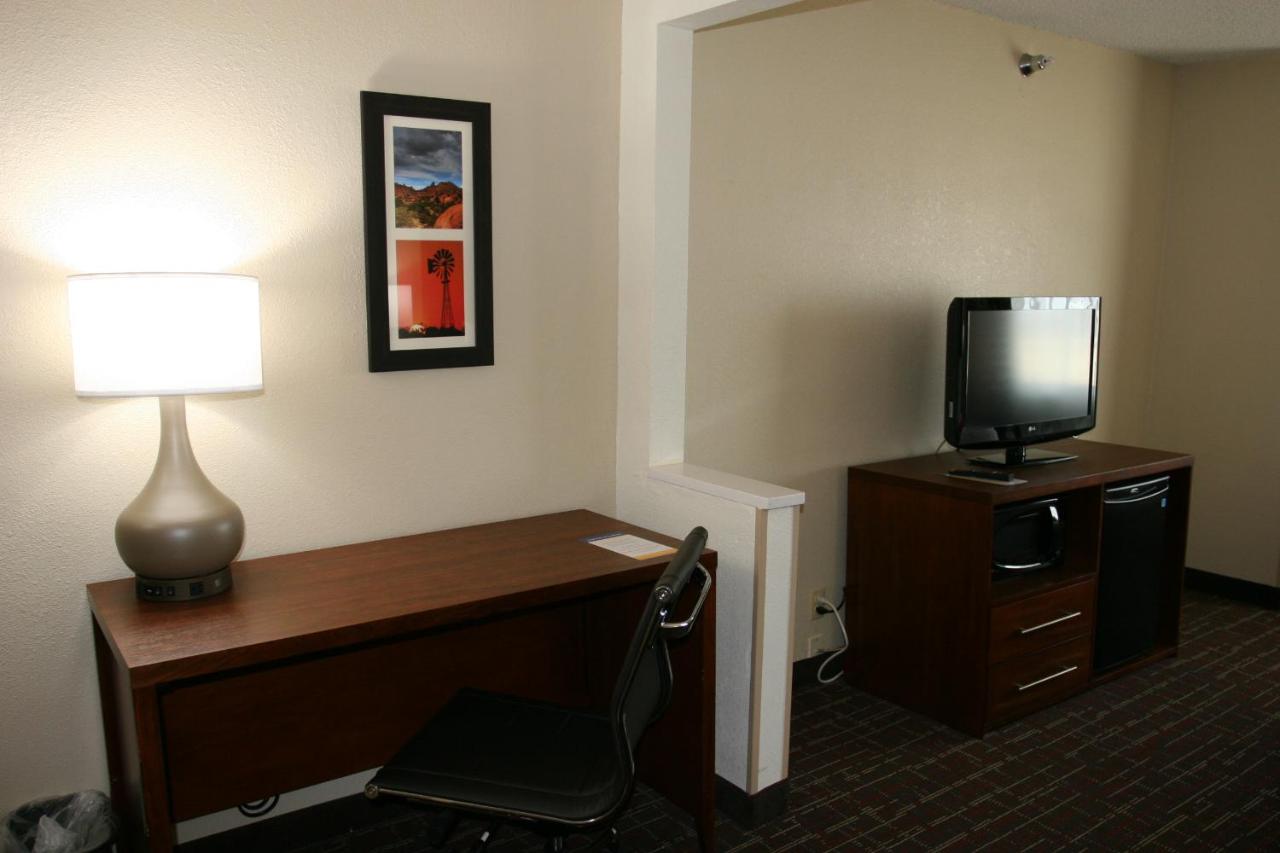 King Suite - Accessible/Non-Smoking at Comfort Inn Wichita Falls Near University