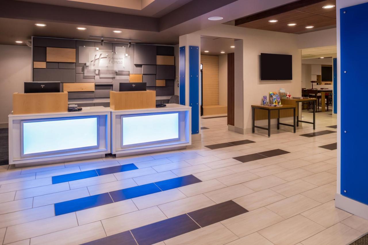 | Holiday Inn Express Sierra Vista, an IHG Hotel