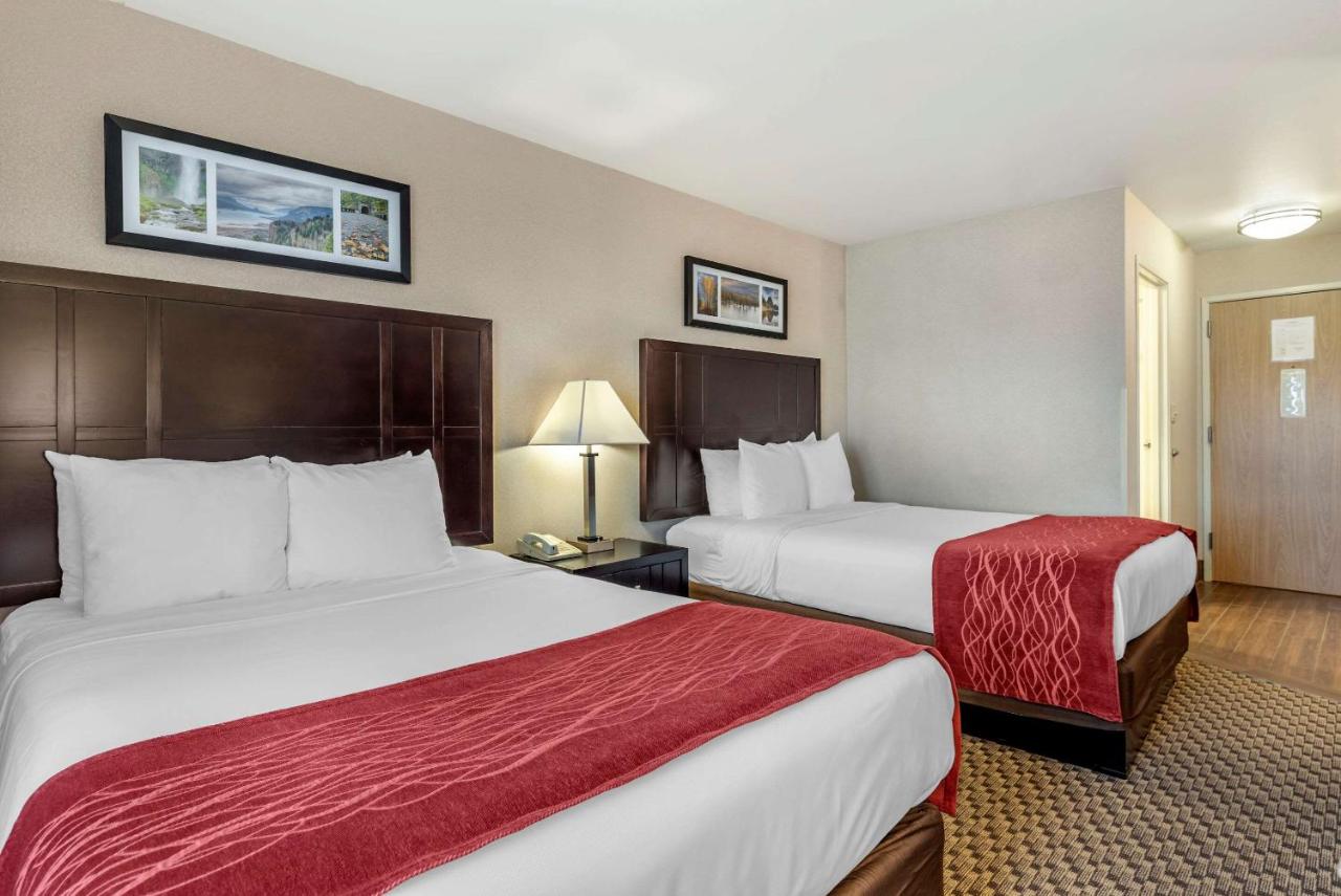 Double Room with Two Double Beds - Non-Smoking at Comfort Inn Troutdale - Portland East