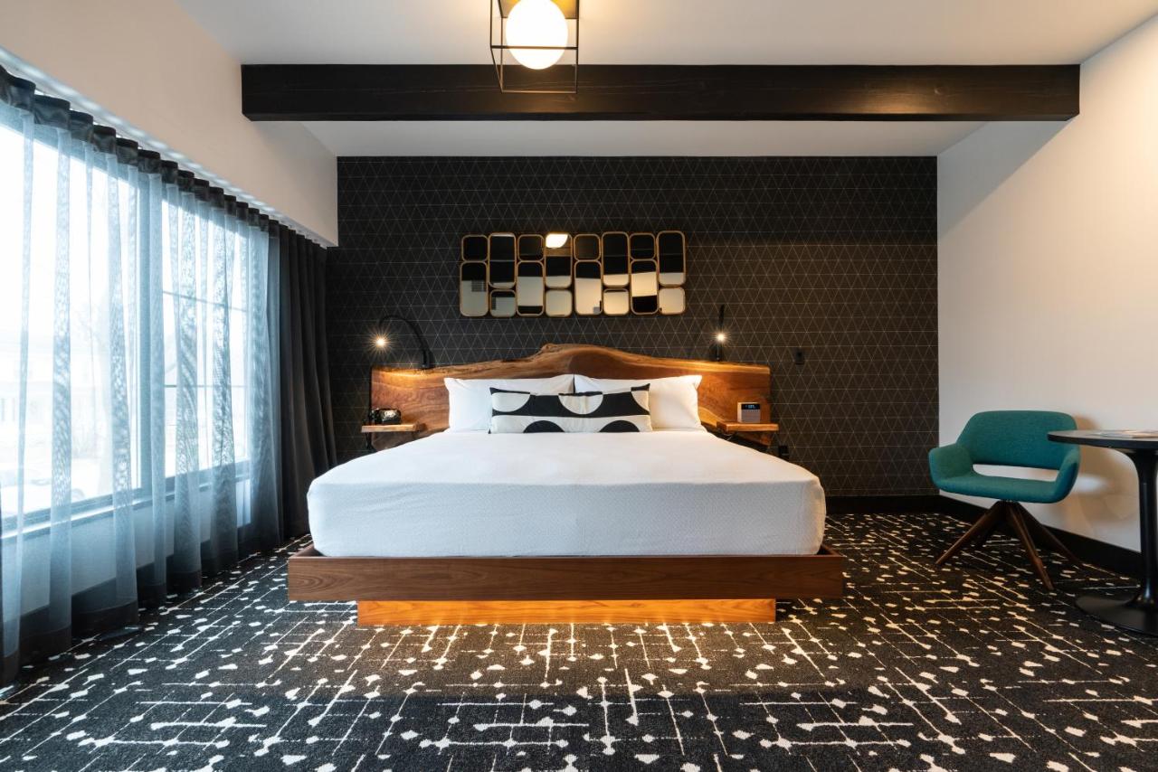 | The Earl in Charlevoix