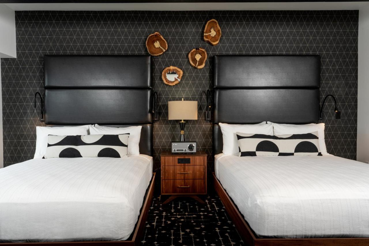 | The Earl in Charlevoix