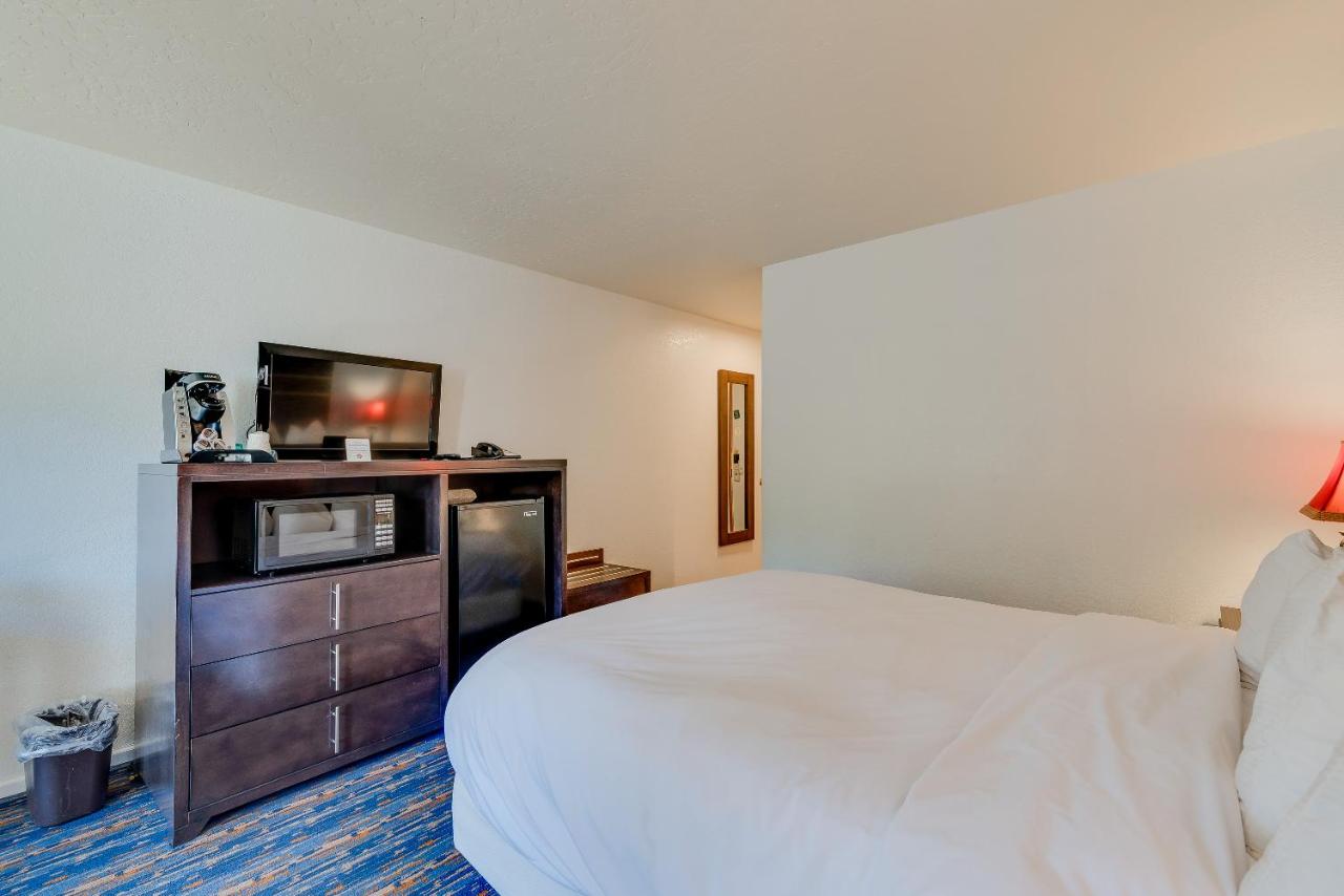  | Alpine Rivers Inn