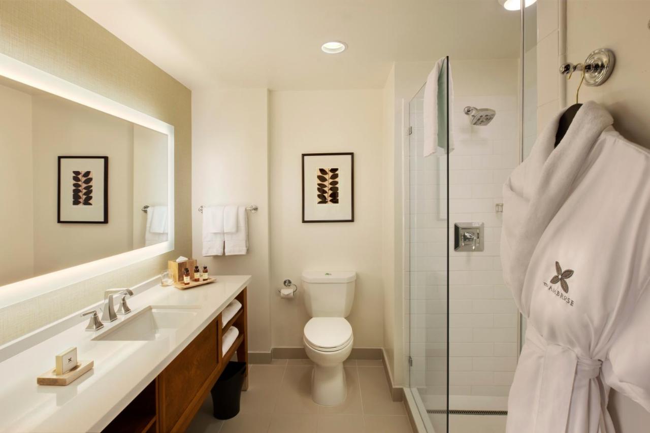 | Ambrose Hotel