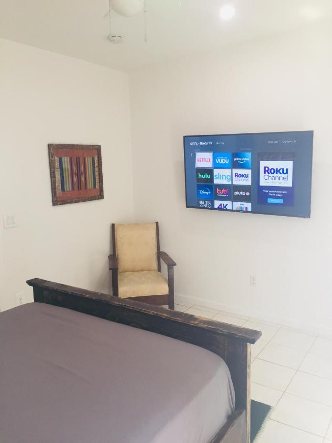 Queen Room with Pool View at Mi Kasa Hot Springs 420, Adults only, Clothing Optional