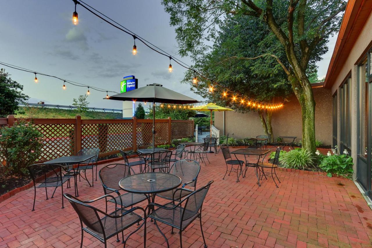 | Holiday Inn Express Aberdeen-Chesapeake House, an IHG Hotel